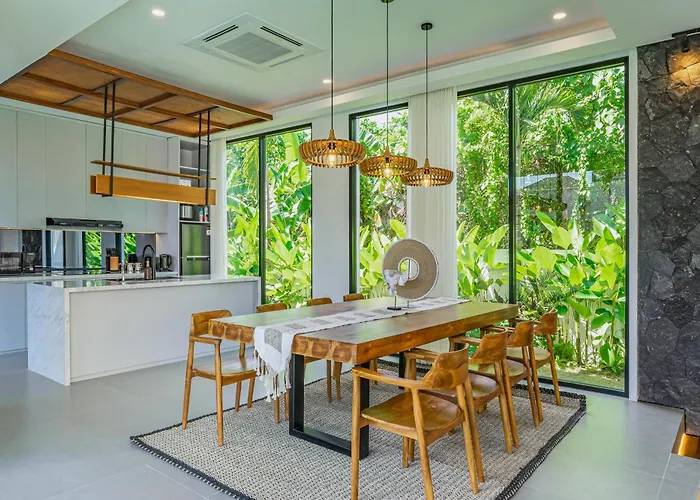 Bedawang, Exquisite 4br With Huge Pool *