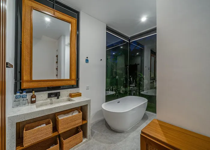 Bedawang, Exquisite 4br With Huge Pool * Seminyak