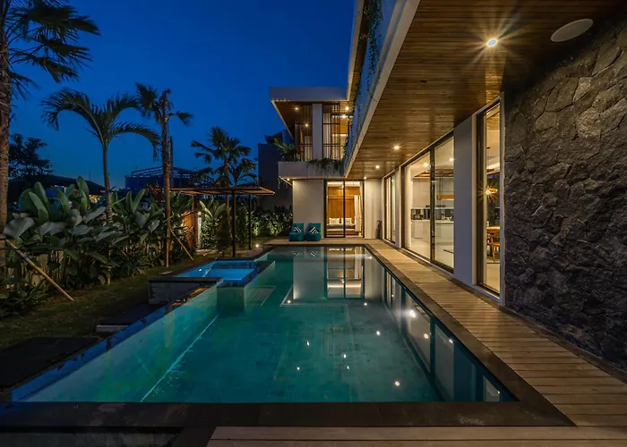 Villa Bedawang, Exquisite 4br With Huge Pool *